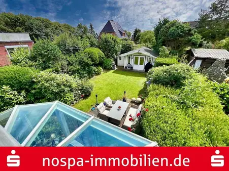 Mit Wintergarten und Dachterrasse-Großzügige Doppelhaushälfte am Ortsrand zu Westerland