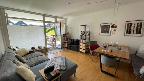 Wohnzimmer - Erdgeschosswohnung in 24955 Harrislee mit 58m² kaufen