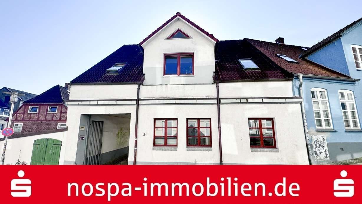 Frontansicht - Zweifamilienhaus in 24937 Flensburg mit 147m² kaufen