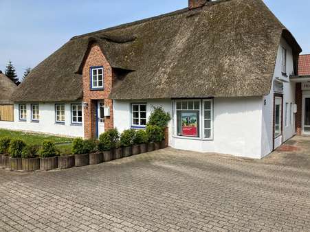 Hausansicht Wohnung I - Mehrfamilienhaus in 25923 Süderlügum mit 325m² kaufen