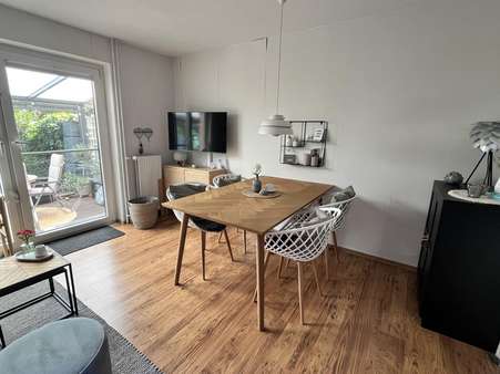 Essplatz im Wohnzimmer - Reihenendhaus in 24939 Flensburg mit 63m² kaufen