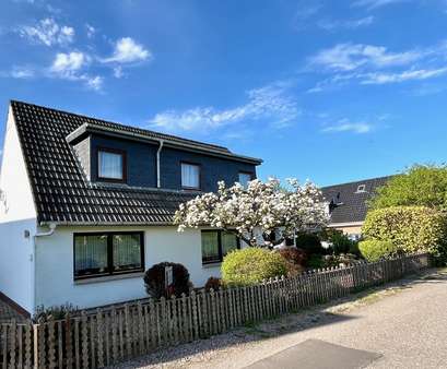 Außenansicht Außenansicht - Einfamilienhaus in 25832 Tönning mit 80m² kaufen