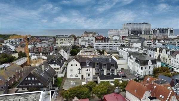 Luftbild Luftbild - Mehrfamilienhaus in 25980 Sylt mit 693m² kaufen