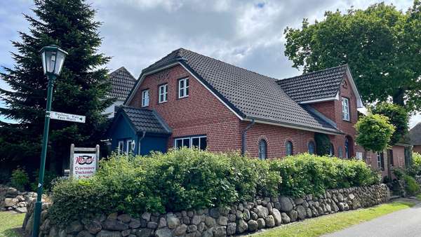 Ansicht von der Straße - Einfamilienhaus in 25938 Oevenum mit 200m² kaufen