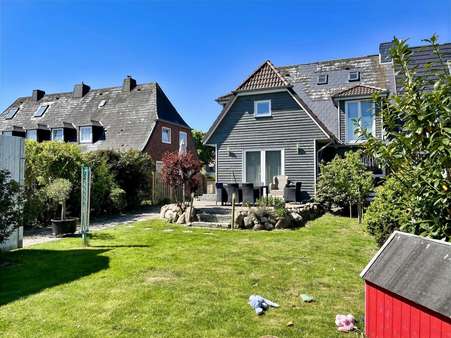 Hausansicht - Doppelhaushälfte in 25980 Sylt mit 135m² kaufen