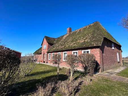 Hausansicht Süd-Ostseite - Resthof in 25927 Neukirchen mit 183m² kaufen