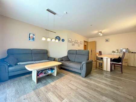 Wohnzimmer - Bungalow in 25826 Sankt Peter-Ording mit 100m² kaufen