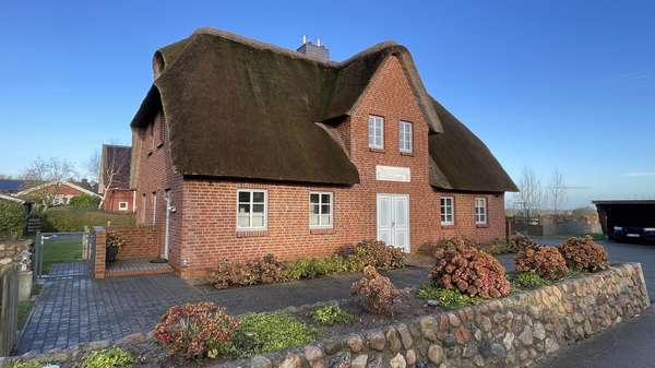 Ferienhaus in Oevenum - Doppelhaushälfte in 25938 Oevenum mit 93m² kaufen