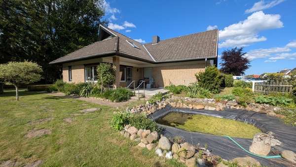 Gartenteich - Einfamilienhaus in 24837 Schleswig mit 129m² kaufen