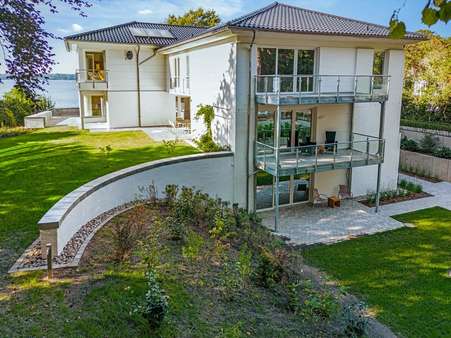 Blick auf die Immobilie - Villa in 24960 Glücksburg mit 875m² kaufen