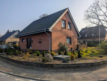 Straßenansicht - Einfamilienhaus in 24879 Neuberend mit 108m² kaufen