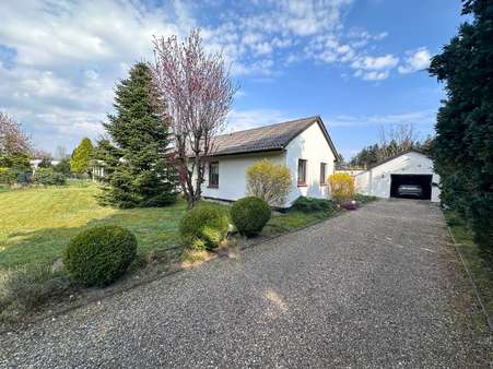Hausansicht - Bungalow in 25923 Holm mit 92m² kaufen
