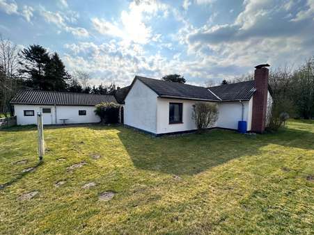 Hausansicht - Bungalow in 25923 Holm mit 92m² kaufen