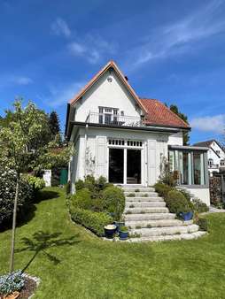 Gartenansicht - Einfamilienhaus in 24937 Flensburg mit 150m² kaufen