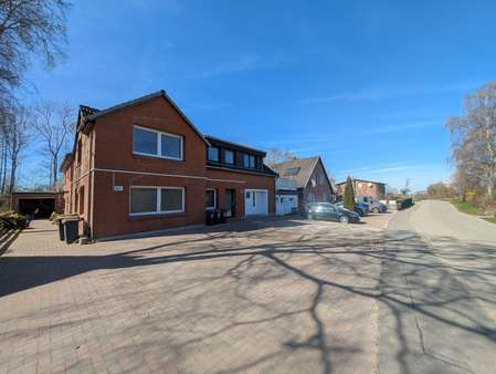 Straßenansicht - Wohnanlage in 24376 Hasselberg mit 516m² als Kapitalanlage kaufen