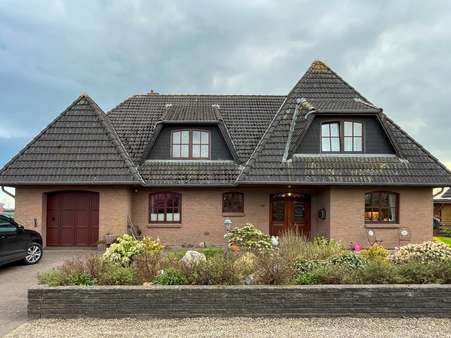 Straßenansicht - Einfamilienhaus in 25850 Behrendorf mit 217m² kaufen