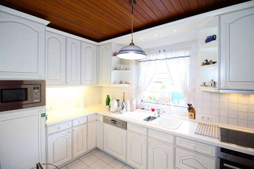 Küche mit Einbauküche Küche mit Einbauküche - Einfamilienhaus in 24768 Rendsburg mit 125m² kaufen