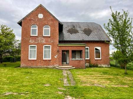 Straßenansicht - Einfamilienhaus in 25887 Winnert mit 106m² kaufen
