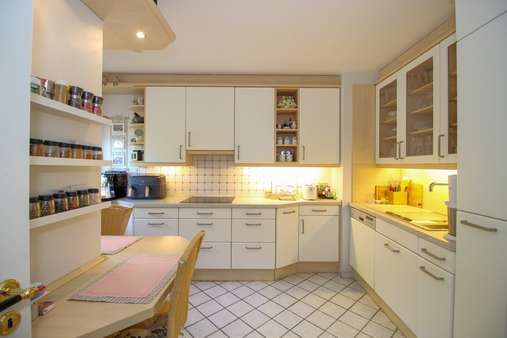 Küche mit EBK - Reihenmittelhaus in 24837 Schleswig mit 113m² kaufen
