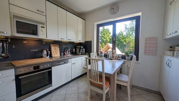 Küche mit moderner EBK - Einfamilienhaus in 24392 Süderbrarup mit 101m² kaufen