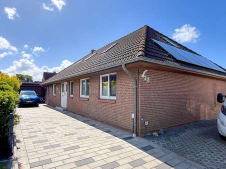 Straßenansicht Straßenansicht - Bungalow in 25821 Breklum mit 126m² kaufen