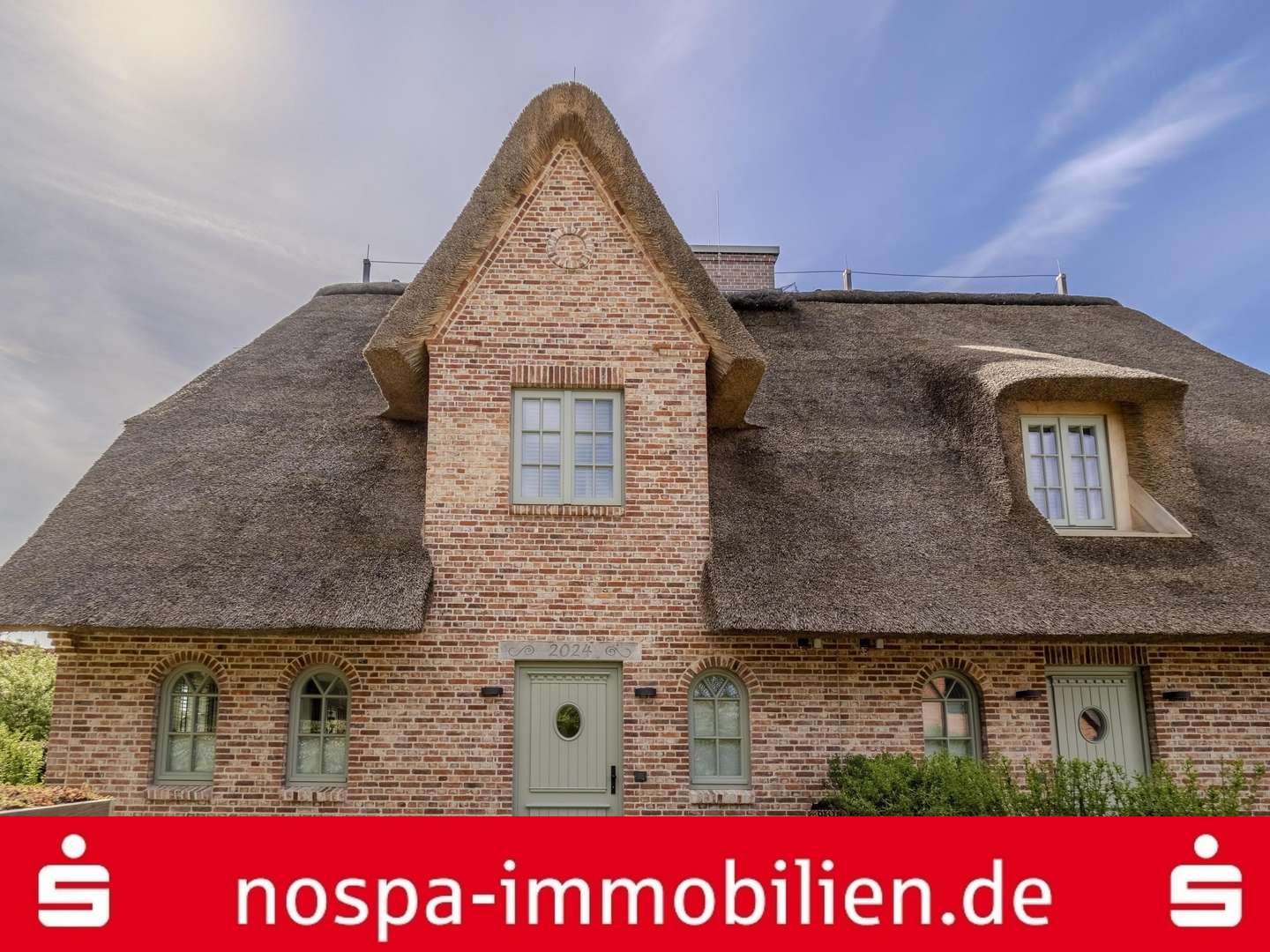 Hausansicht Hausansicht - Doppelhaushälfte in 25980 Sylt mit 142m² kaufen