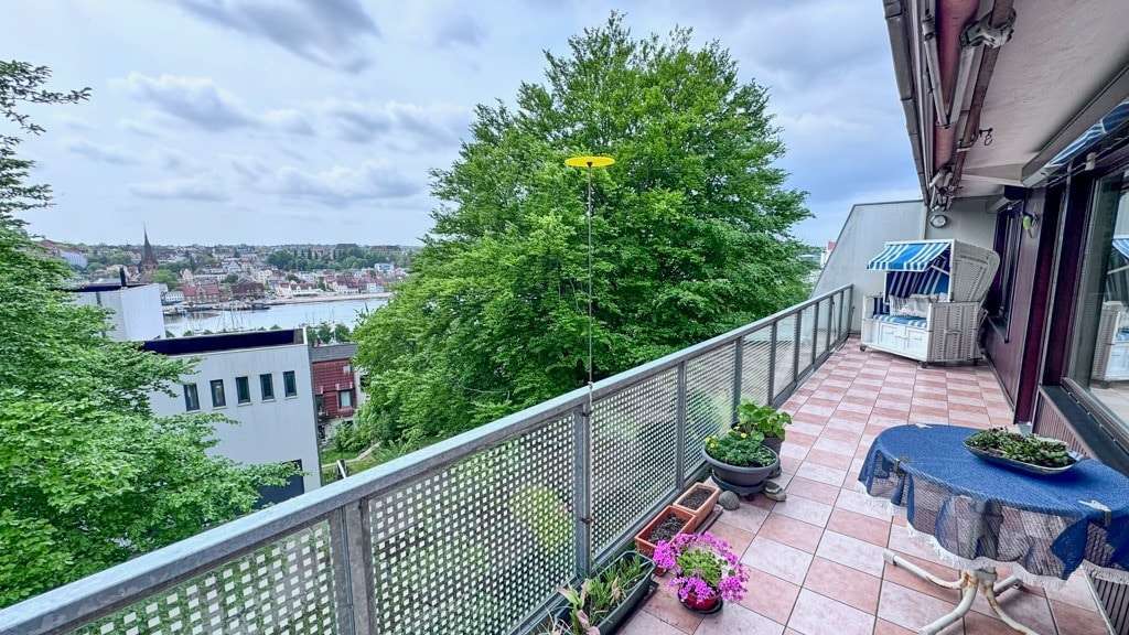 Balkon Balkon - Etagenwohnung in 24943 Flensburg mit 104m² kaufen
