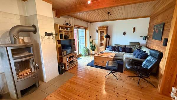 Wohn- und Esszimmer Wohn- und Esszimmer - Einfamilienhaus in 24963 Jerrishoe mit 150m² kaufen