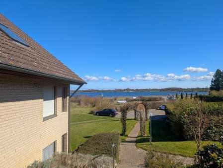 Aussicht auf Schlei und Parkplätze Aussicht auf Schlei und Parkplätze - Erdgeschosswohnung in 24392 Boren mit 48m² kaufen