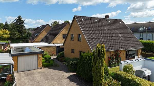 Straßenansicht Straßenansicht - Einfamilienhaus in 24941 Flensburg mit 143m² kaufen