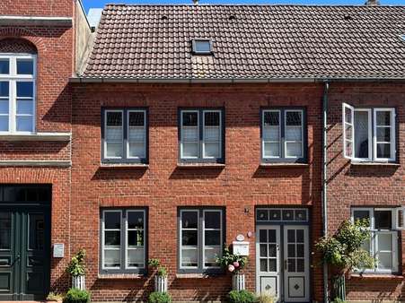 Straßenansicht - Stadthaus in 25840 Friedrichstadt mit 84m² kaufen