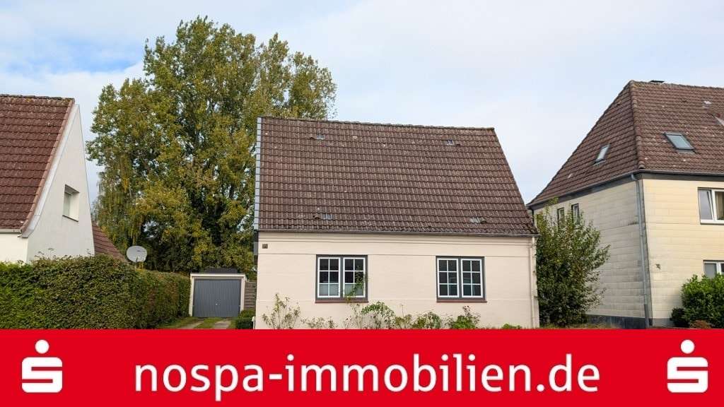 Außenansicht Außenansicht - Einfamilienhaus in 24837 Schleswig mit 118m² kaufen