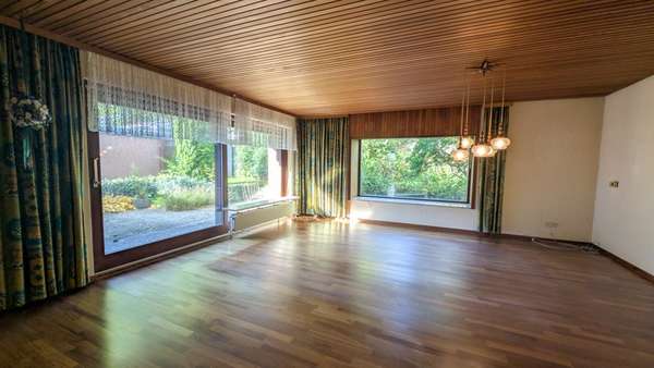 Wohn-/Esszimmer Wohn-/Esszimmer - Einfamilienhaus in 24837 Schleswig mit 155m² kaufen