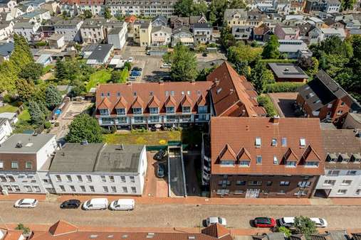 Vorderansicht 02 - Erdgeschosswohnung in 25335 Elmshorn mit 75m² kaufen