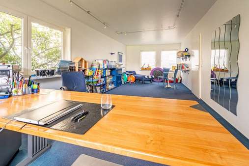 Sprechzimmer - Einfamilienhaus in 25335 Elmshorn mit 32m² kaufen