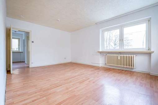 Wohnzimmer - Etagenwohnung in 20539 Hamburg mit 56m² kaufen