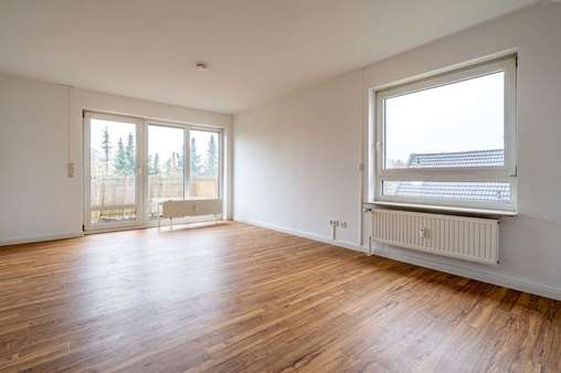 Wohnzimmer 02 - Etagenwohnung in 25336 Elmshorn mit 68m² kaufen