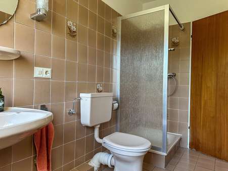 Badezimmer - Erdgeschosswohnung in 25337 Elmshorn mit 76m² mieten