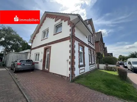 Charmanter Altbau in Feldrandlage!