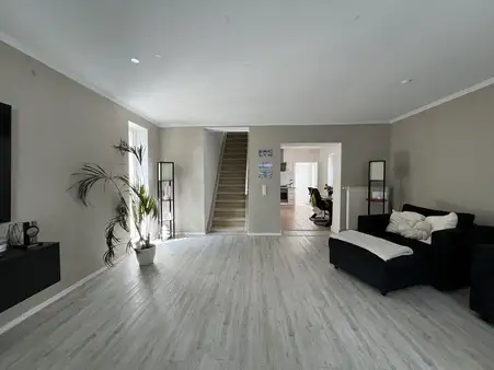 Charmanter Altbau in Feldrandlage!