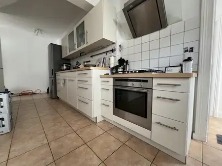 Charmanter Altbau in Feldrandlage!