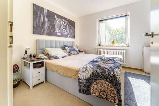 Schlafzimmer 01 - Etagenwohnung in 25337 Elmshorn mit 96m² kaufen