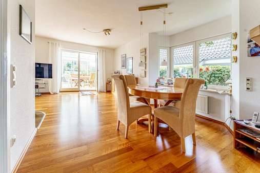 Wohn- und Essbereich Wohn- und Essbereich - Einfamilienhaus in 25337 Kölln-Reisiek mit 115m² kaufen