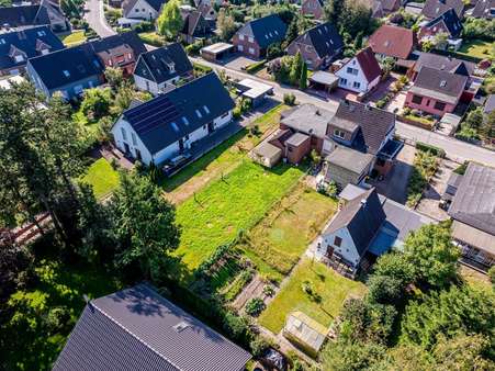 Platz zum Entfalten. - Grundstück in 22880 Wedel mit 741m² kaufen