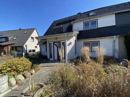 Ansicht - Doppelhaushälfte in 22880 Wedel mit 156m² kaufen
