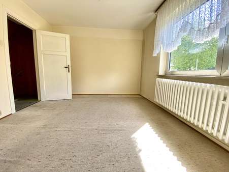 Zimmer 1 OG - Reihenmittelhaus in 22880 Wedel mit 70m² kaufen