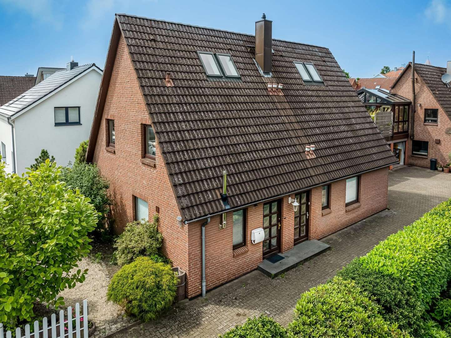 Ihr neues Zuhause. - Zweifamilienhaus in 22880 Wedel mit 149m² kaufen