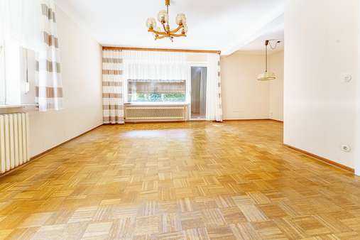 Wohnzimmer mit Gartenzugang. Wohnzimmer mit Gartenzugang. - Einfamilienhaus in 22880 Wedel mit 92m² kaufen