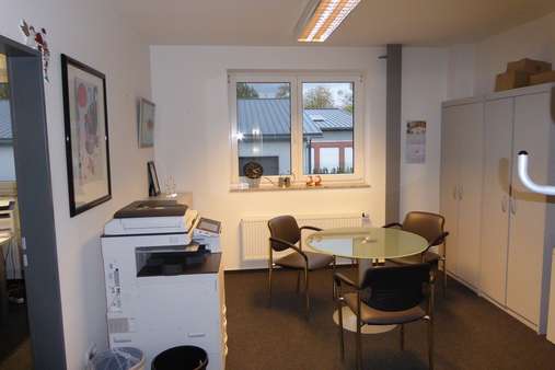 Büro - Halle in 25358 Horst mit 1900m² kaufen