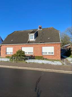 Straßenansicht - Einfamilienhaus in 25704 Meldorf mit 120m² günstig kaufen